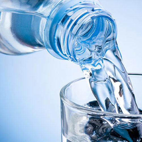 Benefícios da ingestão regular de água
