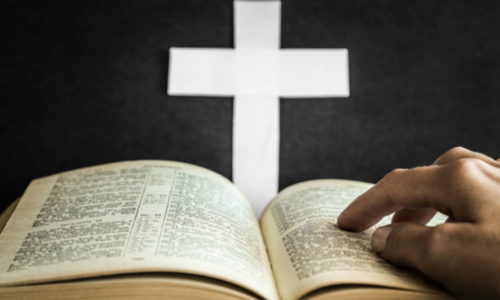 Livros Apócrifos: Por Que Estão Na Bíblia Católica?